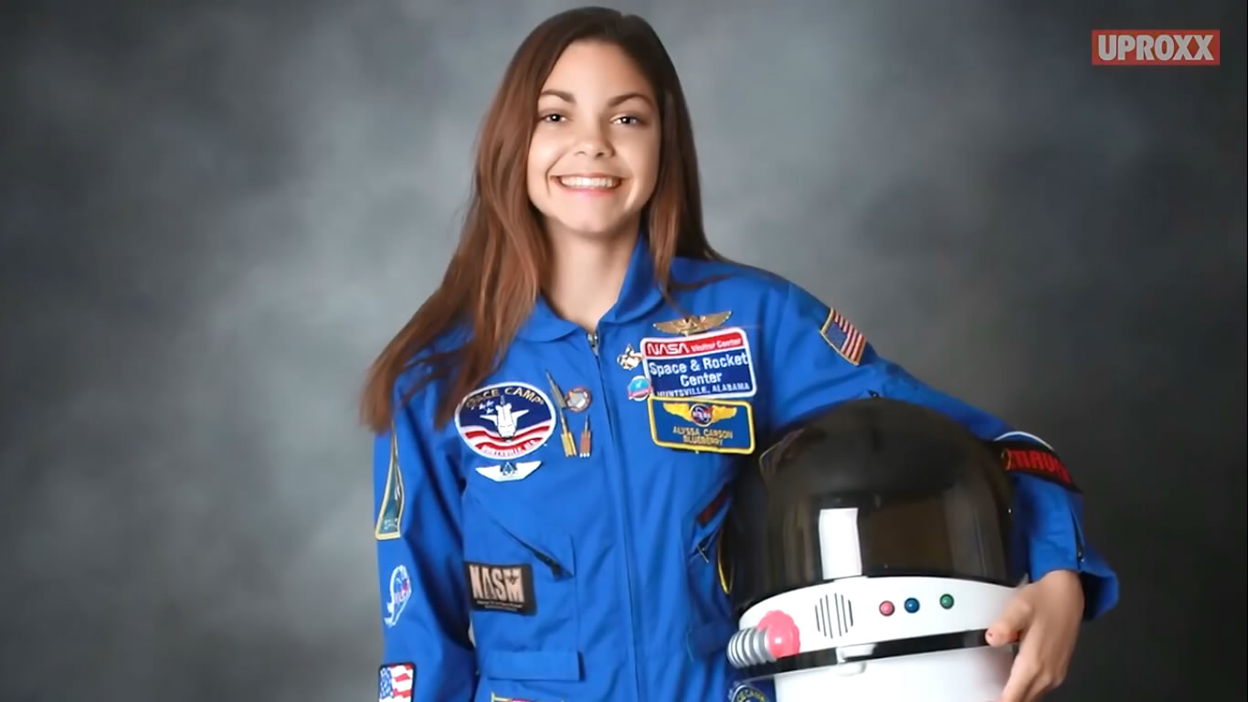 Mission To MARS! 15-Year-Old Alyssa Carson Could Be The First Human On Mars - British English Pronunciation Test  475