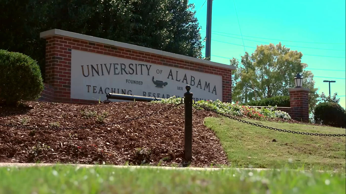 The University of Alabama - Homecoming Week (2017) - Listen and Write Test 275