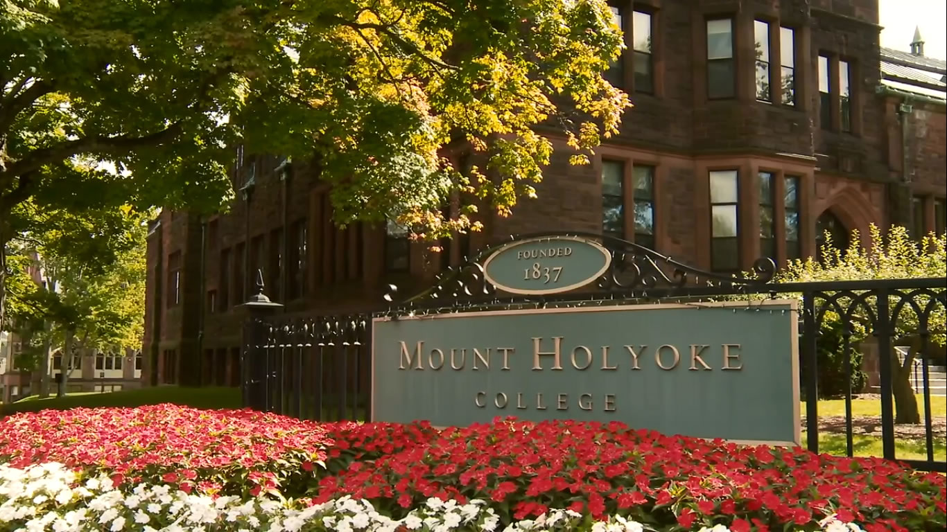 Inauguration of Sonya Stephens, Mount Holyoke College's 19th President - Listen and Write Test 363