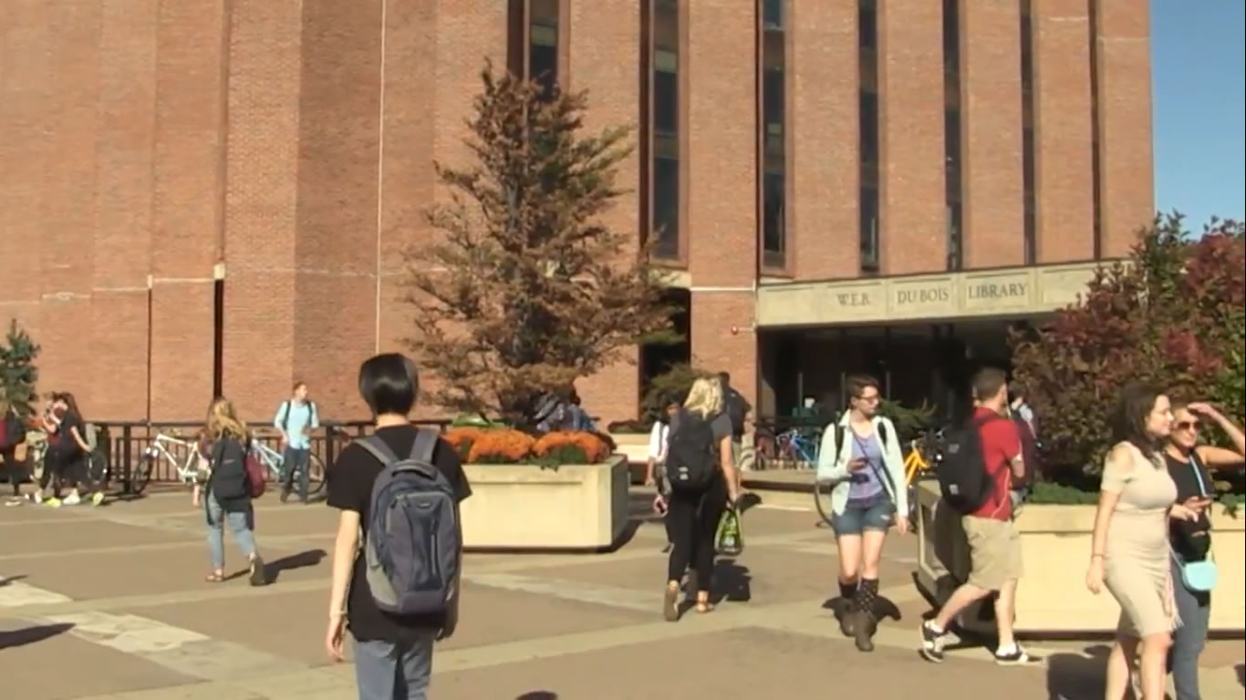 See Why the Libraries Are the Busiest Places on Campus - Listen and Write Test 408